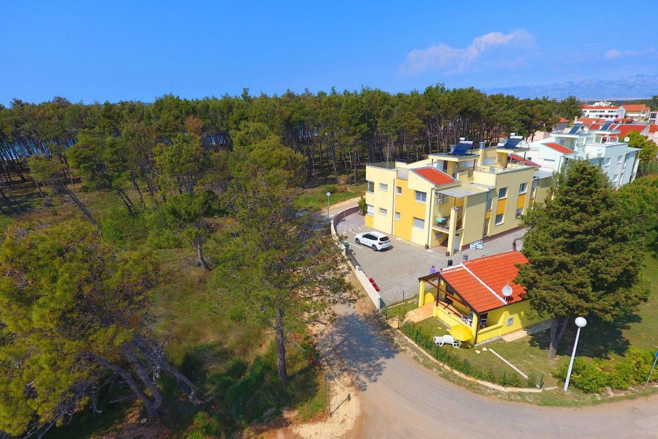 House On The Beach Tin Privlaka  Esterno foto