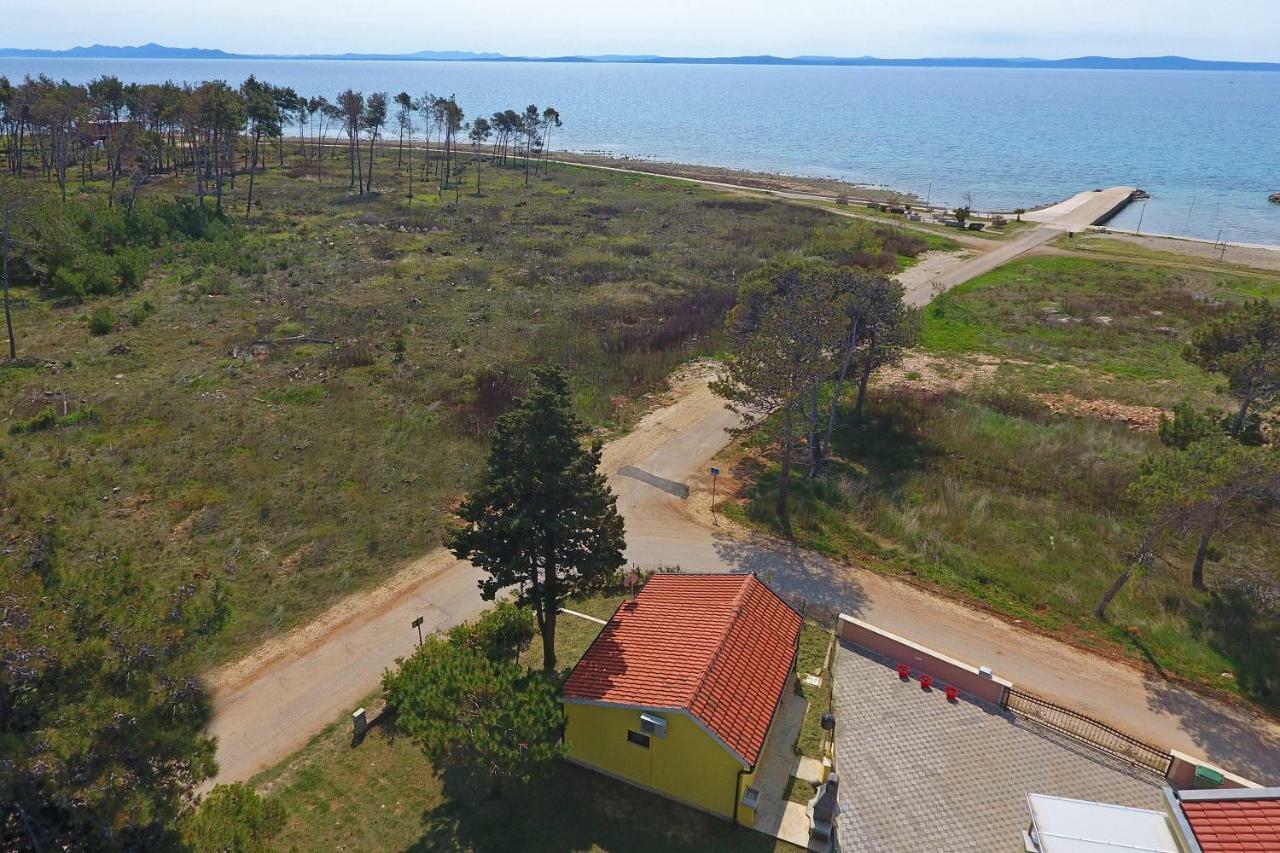 House On The Beach Tin Privlaka  Esterno foto