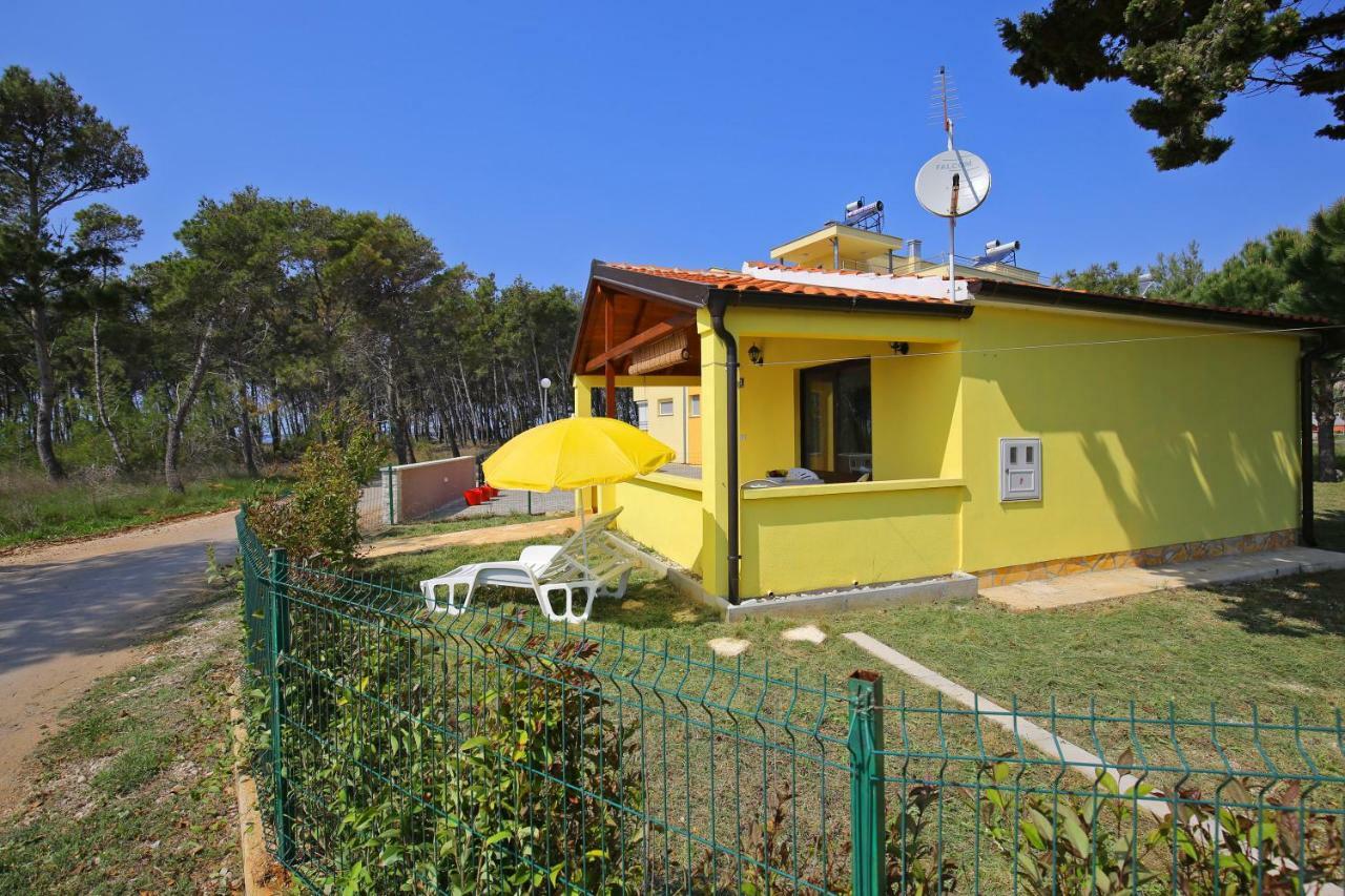 House On The Beach Tin Privlaka  Esterno foto